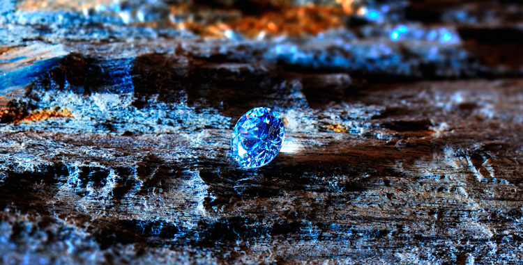 BLUE DIAMOND - Extremely rare, stunning, amazing and breathtaking ff fancy blue round modified brilliant. Blauer farbiger Diamant als Wertanlage